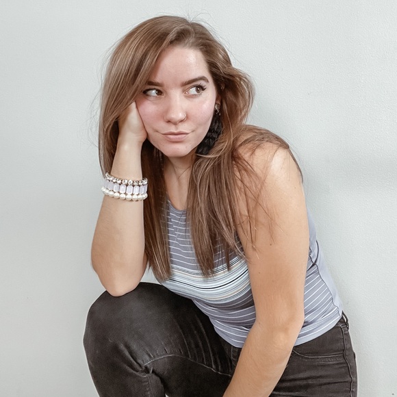 Meet your Posher, Melissa - Picture 2 of 8